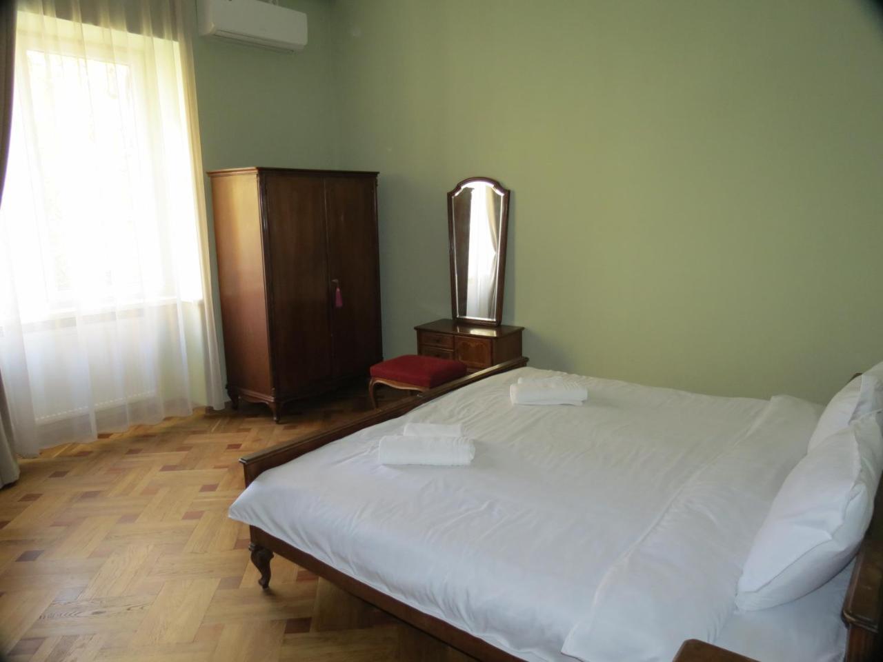 Three Rooms Apartment Tbilisi Exterior foto
